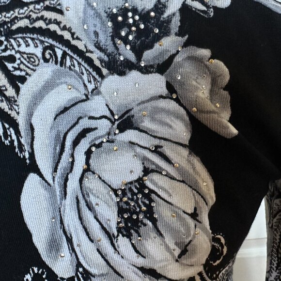 WHITE HOUSE BLACK MARKET FLORAL CARDIGAN W/RHINESTONES:PREOWNED SMALL - Picture 10 of 14